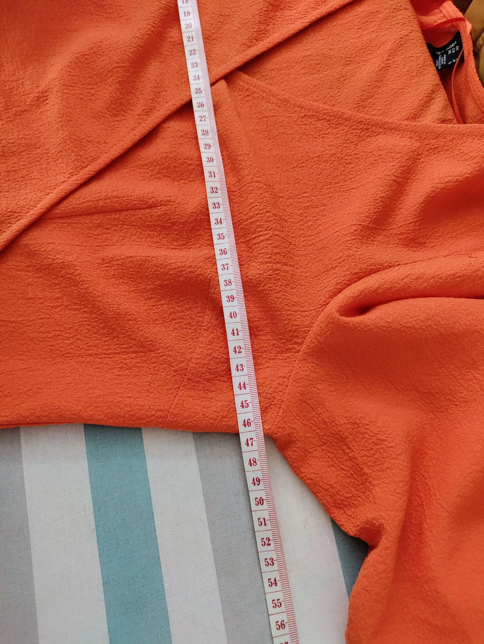 Blusa cruzada naranja Vero Moda manga abullonada – Talla S – photo 10